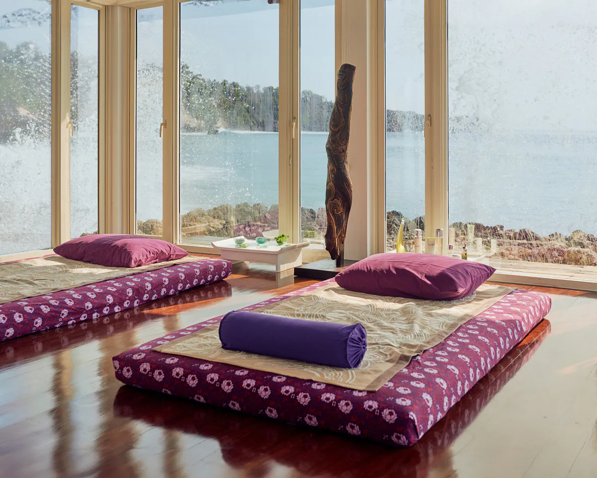 Treatment inside the ocean villa