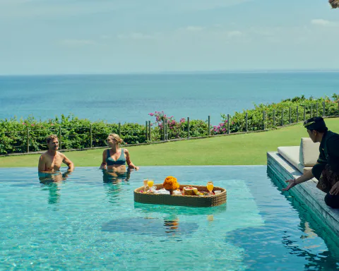 Seaside relaxation at the beach club